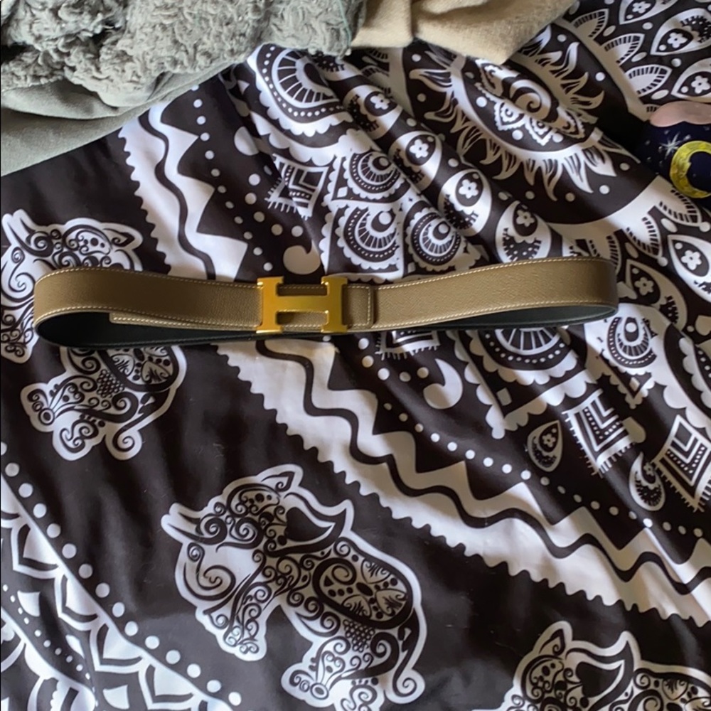 Brown Hermès woman’s belt